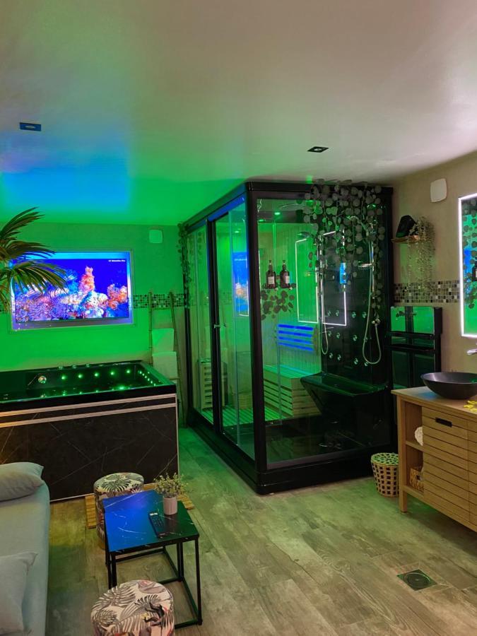 Bioty Chill & Spa Le Blanc-Mesnil Exteriér fotografie